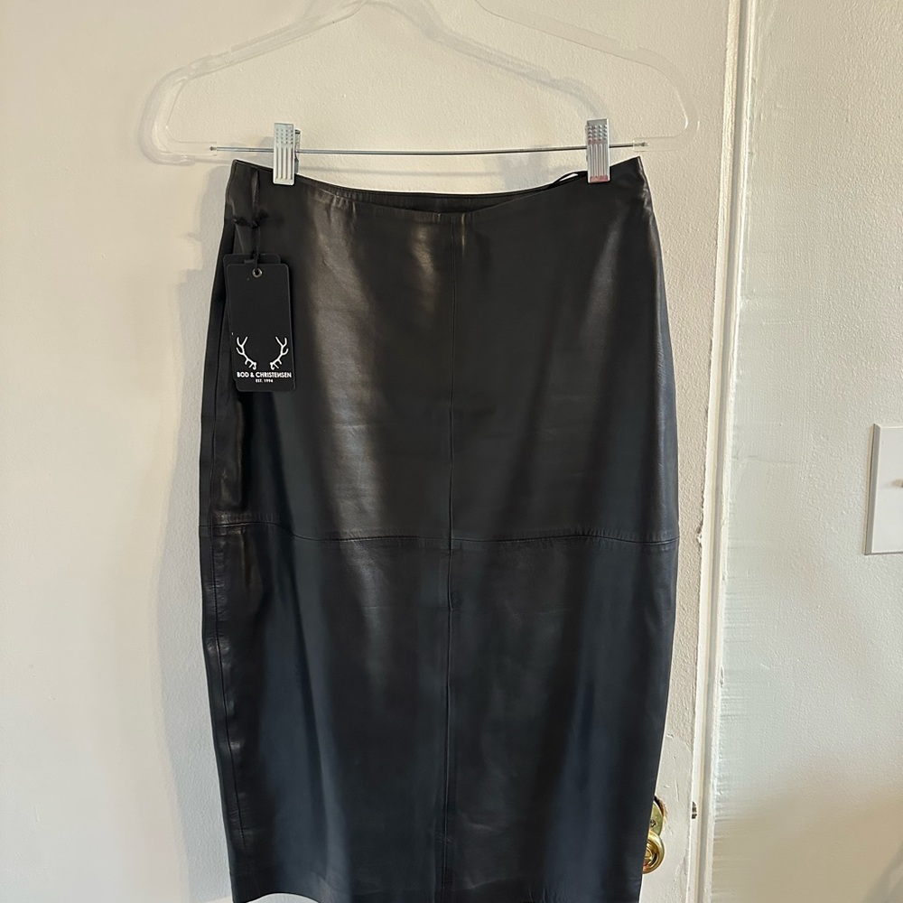 Black Midi Pencil Skirt for Cocktail